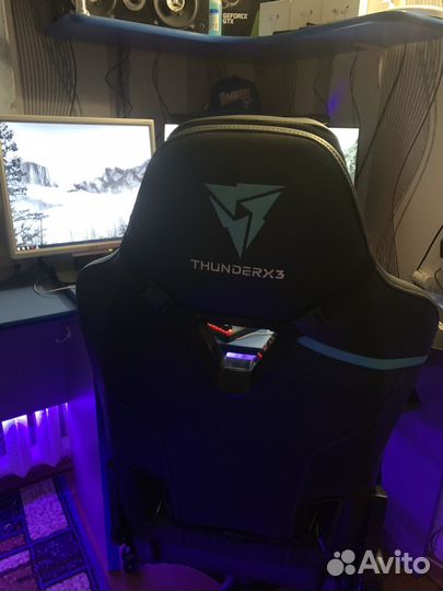 Игровое кресло Thunder x3