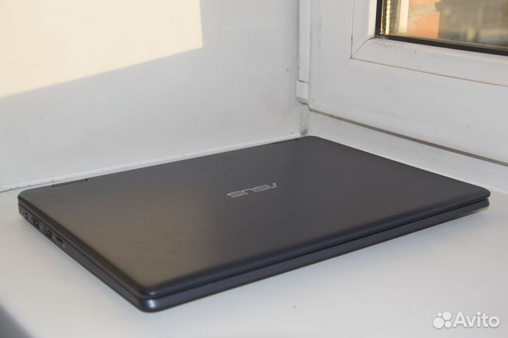 Ноутбук asus VivoBook Flip 12 TP202NA
