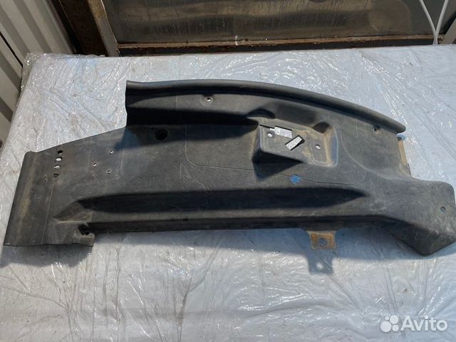 Накладка Mercedes-Benz