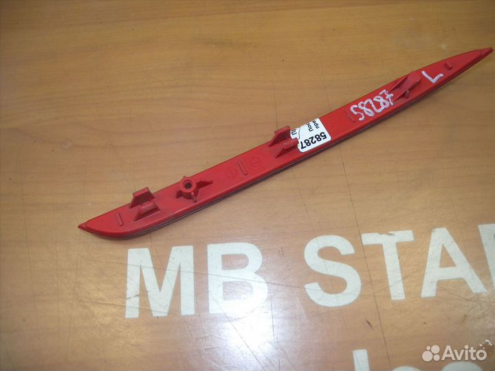 Светоотражатель левый Mercedes W222 Мерседес в222