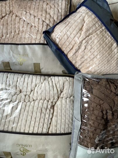 Плед кубик евро новый