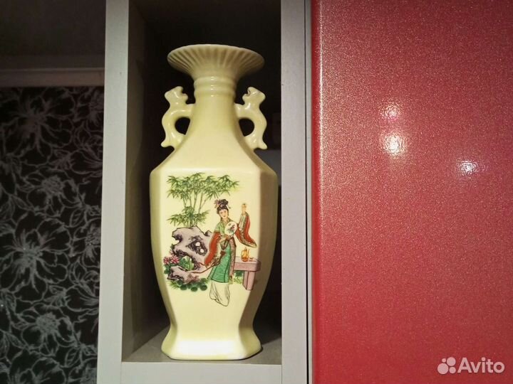 Вазочки Китайские. Богемское стекло