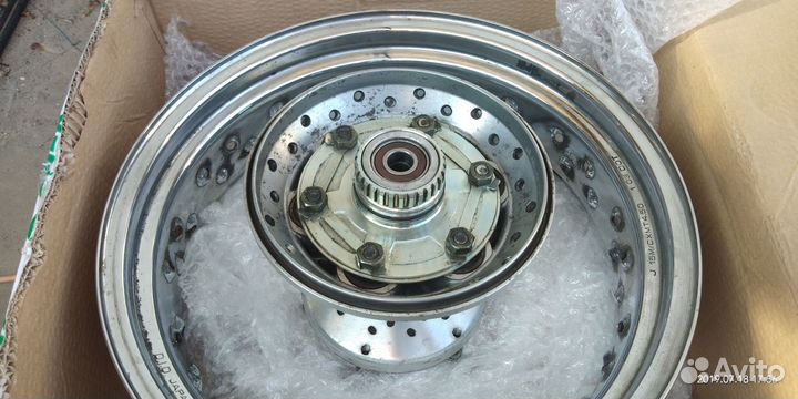 Спицы и обод заднего колеса Yamaha Drag Star 1100