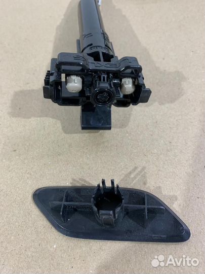 Форсунка омывателя фар передняя левая Lexus Rx