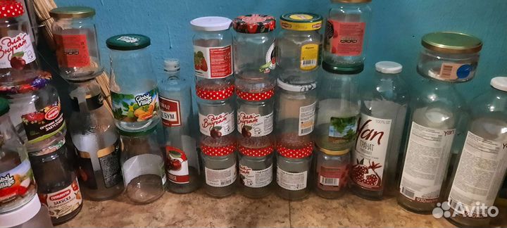 Банки и банки из под детского питания