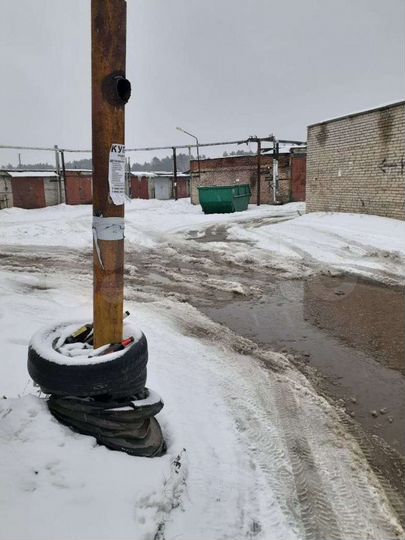 Гараж, > 30 м²