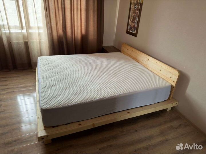 Кровать двухспальная