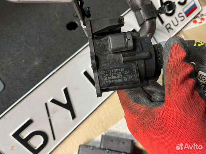 Помпа водяная Audi A4 B8