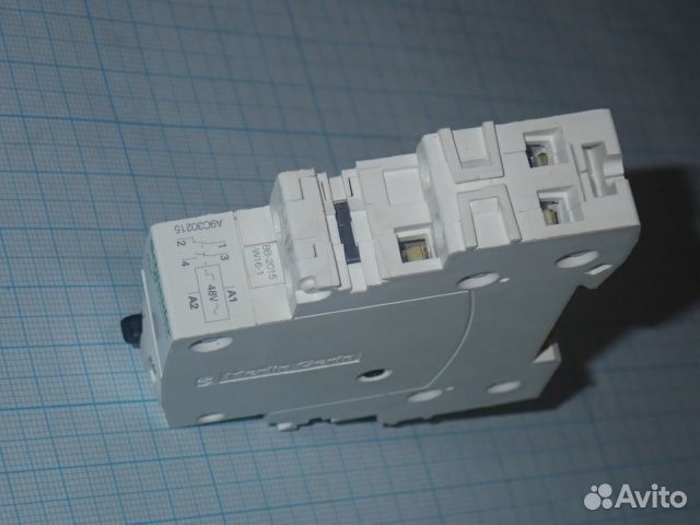 Импульсное реле iTLI Schneider Electric A9C30215