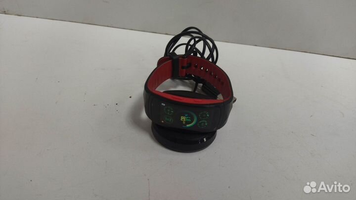 Фитнес-браслеты Samsung Gear Fit2 Pro