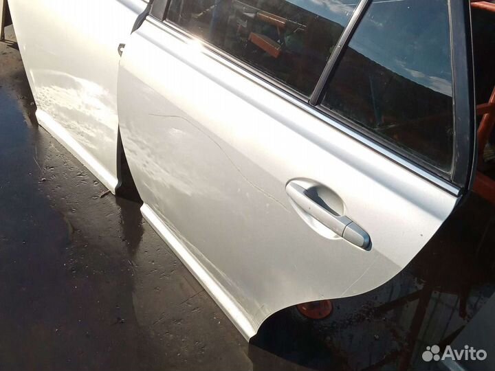 Дверь задняя левая правая Toyota Avensis T25