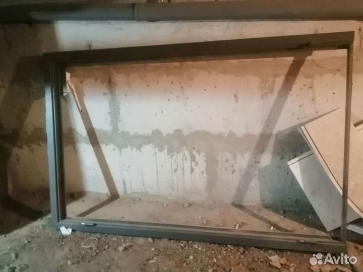 Дверь входная металлическая двухстворчетая б/у