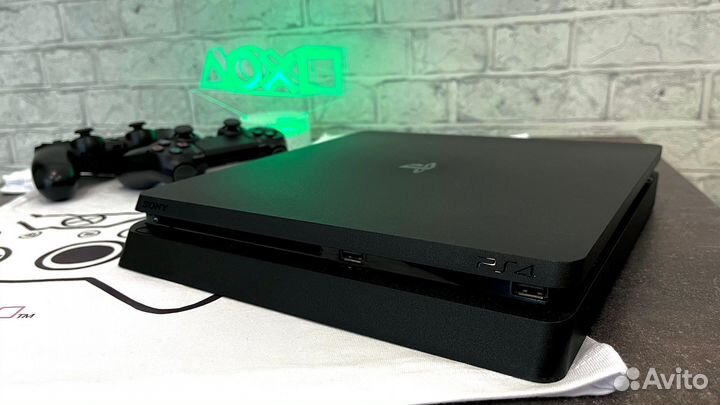 Sony PS4 Slim 2 джоя 550 игр