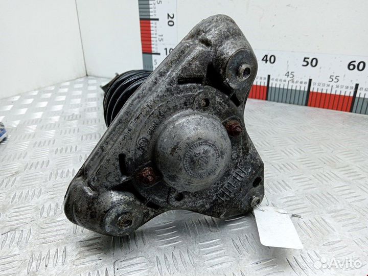 Стойка для Volkswagen Passat 5 GP