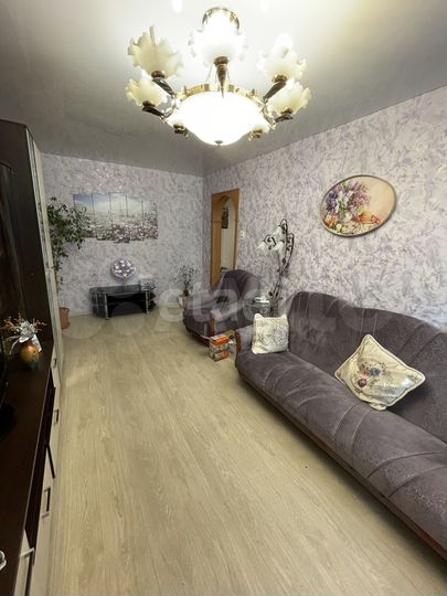 3-к. квартира, 58 м², 1/9 эт.