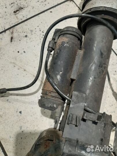 Стойка амортизатора (Пневмоподвеска) передняя