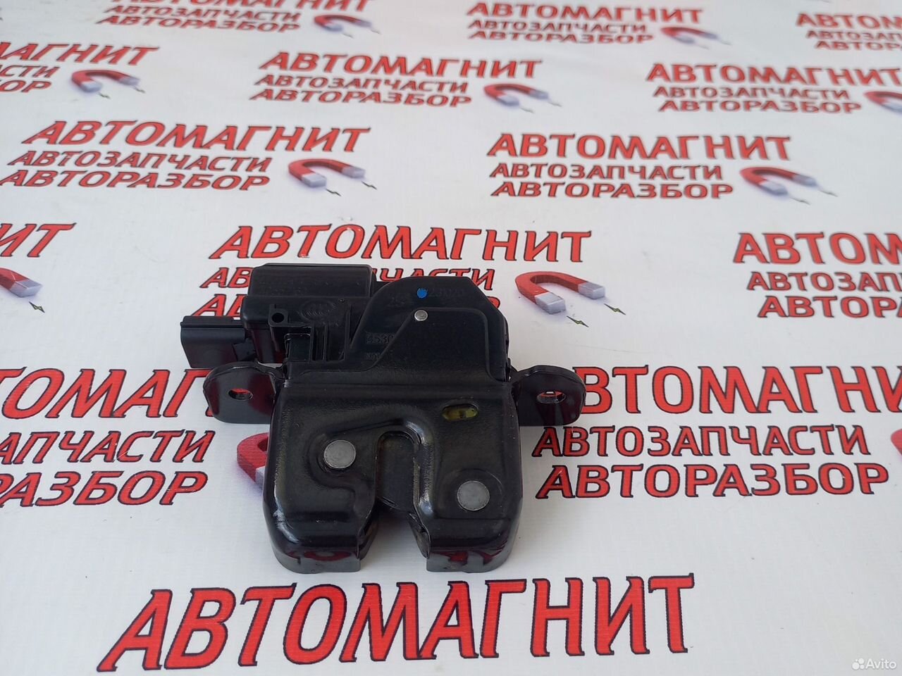 Замок крышки багажника Рено Аркана