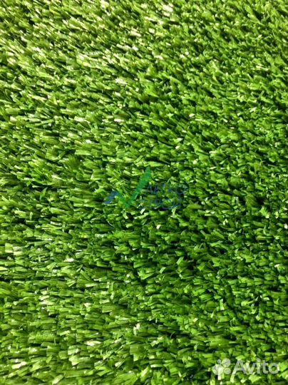 Газон искуственный в Рулонах в наличии