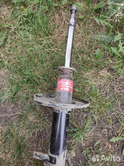 Стойка Toyota corolla