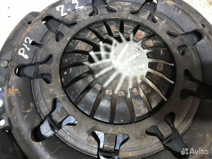 302108H305 Корзина сцепления Nissan YD22