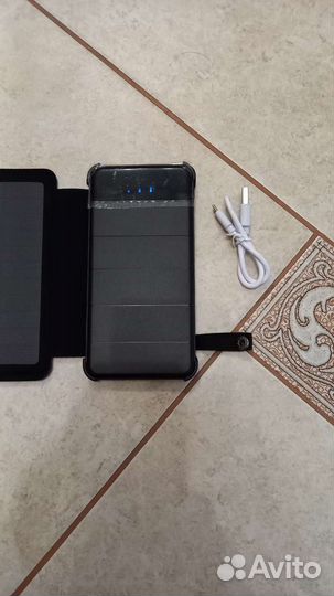 Пауэрбанк новый 10000 mah на солнечных батареях