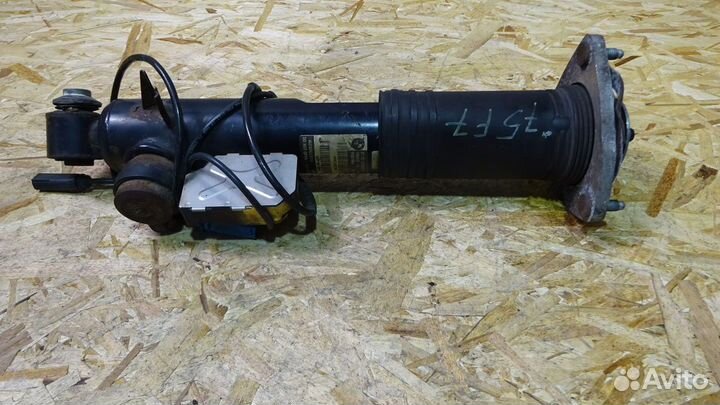 Амортизатор задний правый активный BMW X5 E70 Е70