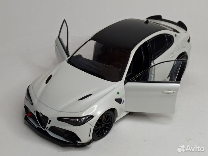 Alfa Romeo Giulia GTA-2022 Solido 1:18