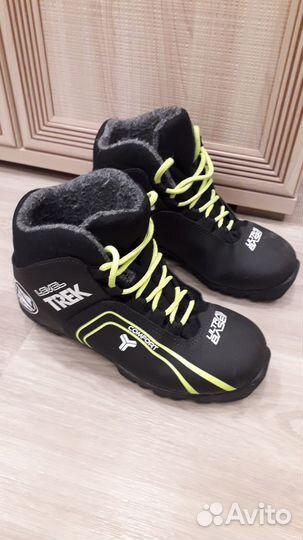 Лыжные ботинки