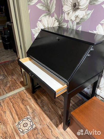 Бюро-секретер Икея