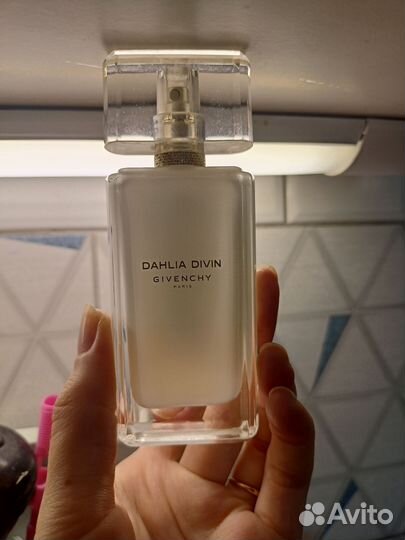 Givenchy dahlia divin