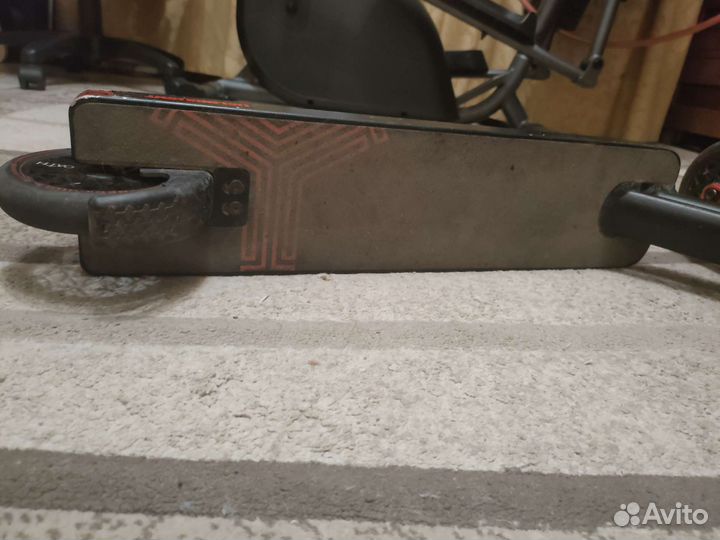 Трюковой самокат triad