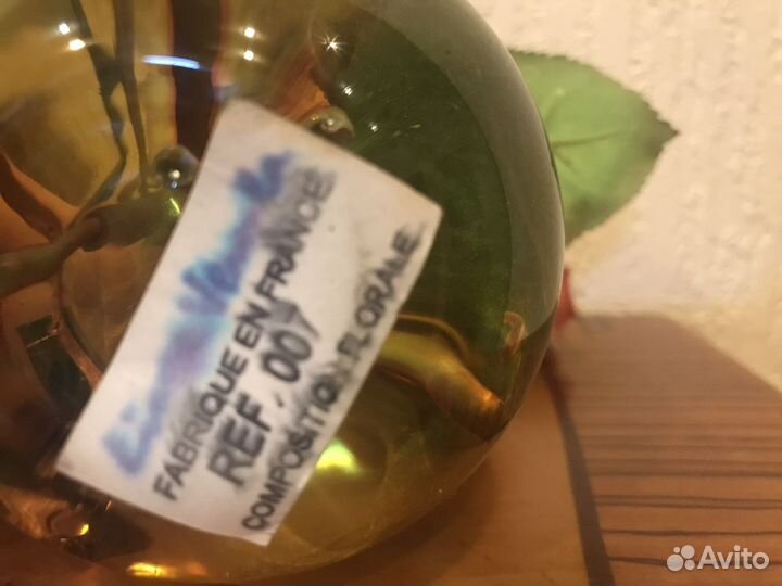 Розы декоративные с имитацией воды