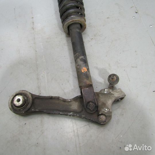 Рычаг передний поперечный нижний (прямой) левый J