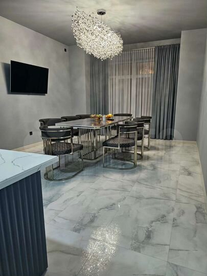 Дом 300 м² на участке 6 сот.