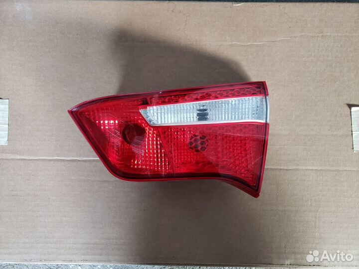 Kia Rio 3 Фонарь внутренний Правый Оригинал