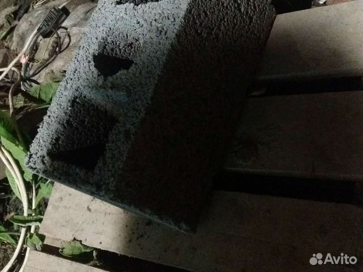 Шлакоблоки продаю