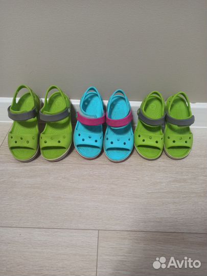 Сандали crocs