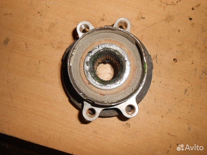 Ступица передняя (Nissan Murano)