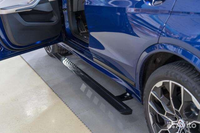 Автоматические порогина BMW X7 2023
