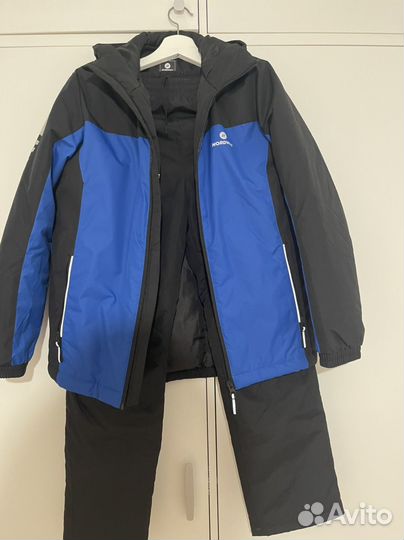 Комтюм для катания на лыжах