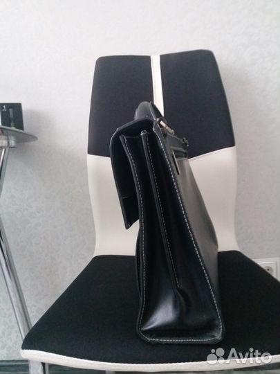 Портфель кожаный