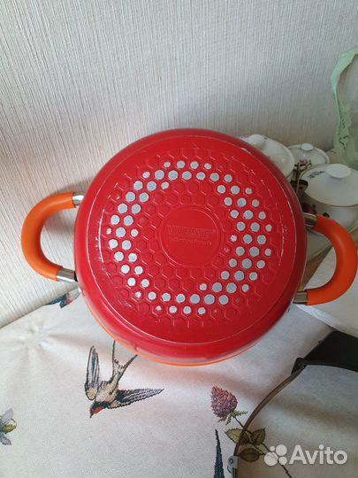 Кастрюля Vitesse и принадлежности для кухни