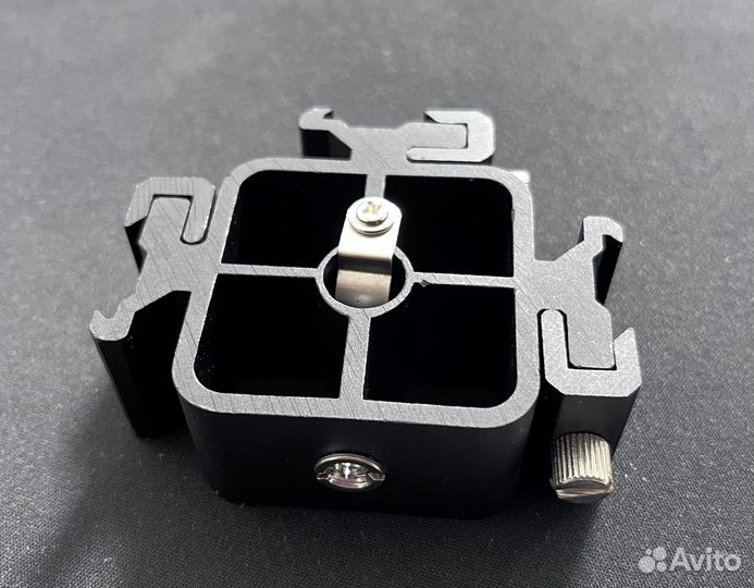 Крепление для вспышки