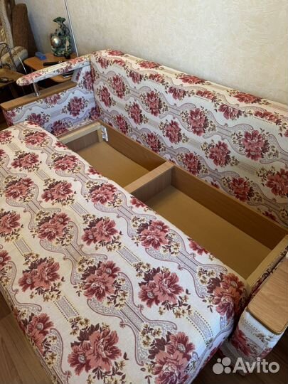 Диван прямой раскладной бу