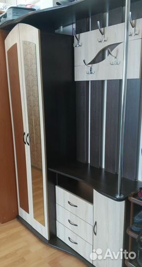 Шкаф в прихожую бу