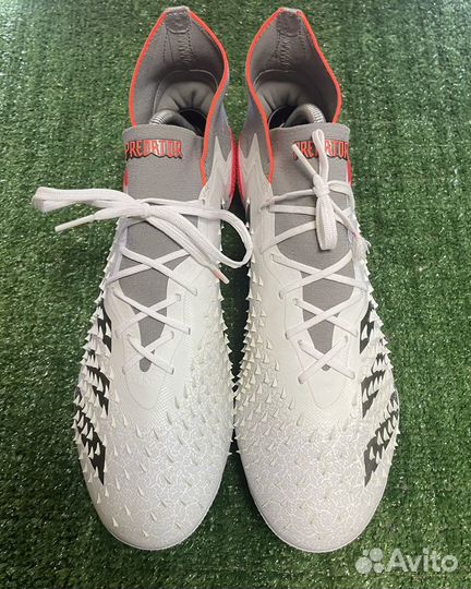 Футбольные бутсы Adidas Predator Freak.1 SG