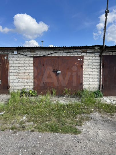 Гараж, > 30 м²