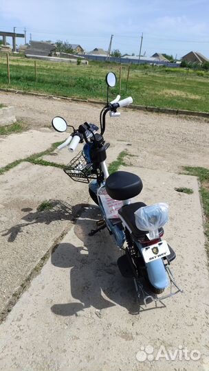 Электроскутер SkyWey