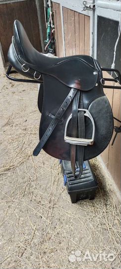 Седло для лошади универсальное