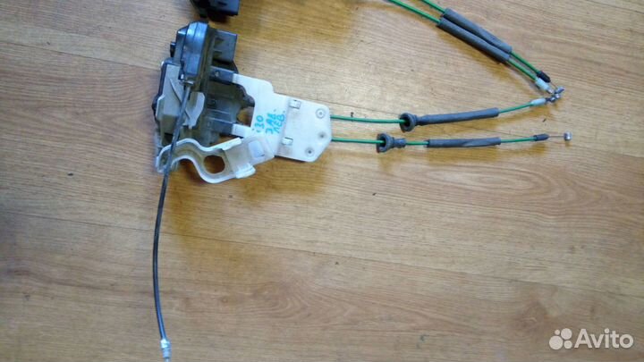 Замок задней левой двери Hyundai i30 2011г